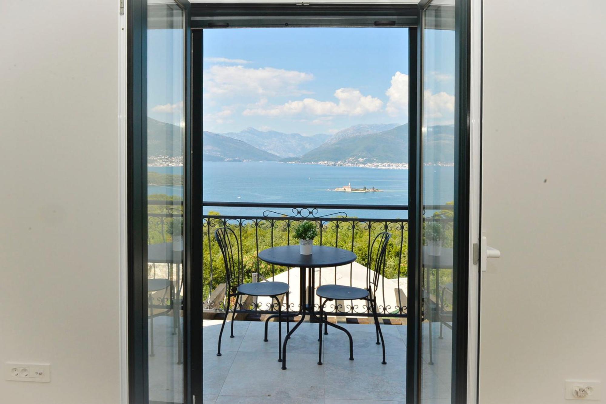 Villa Vista Azzurra Тиват Экстерьер фото
